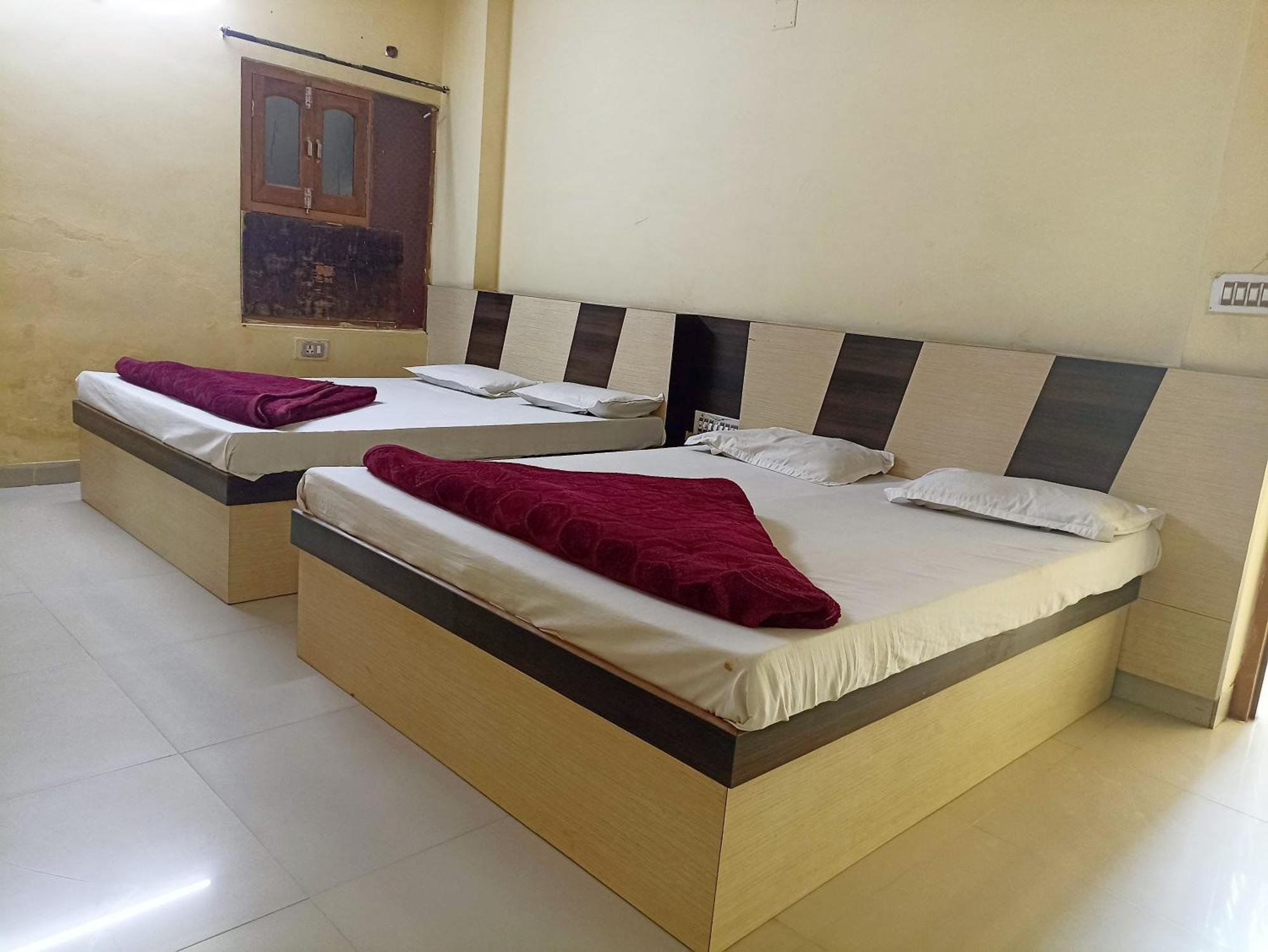 Hotel Shreeji Arpan Nāthdwāra Habitación foto