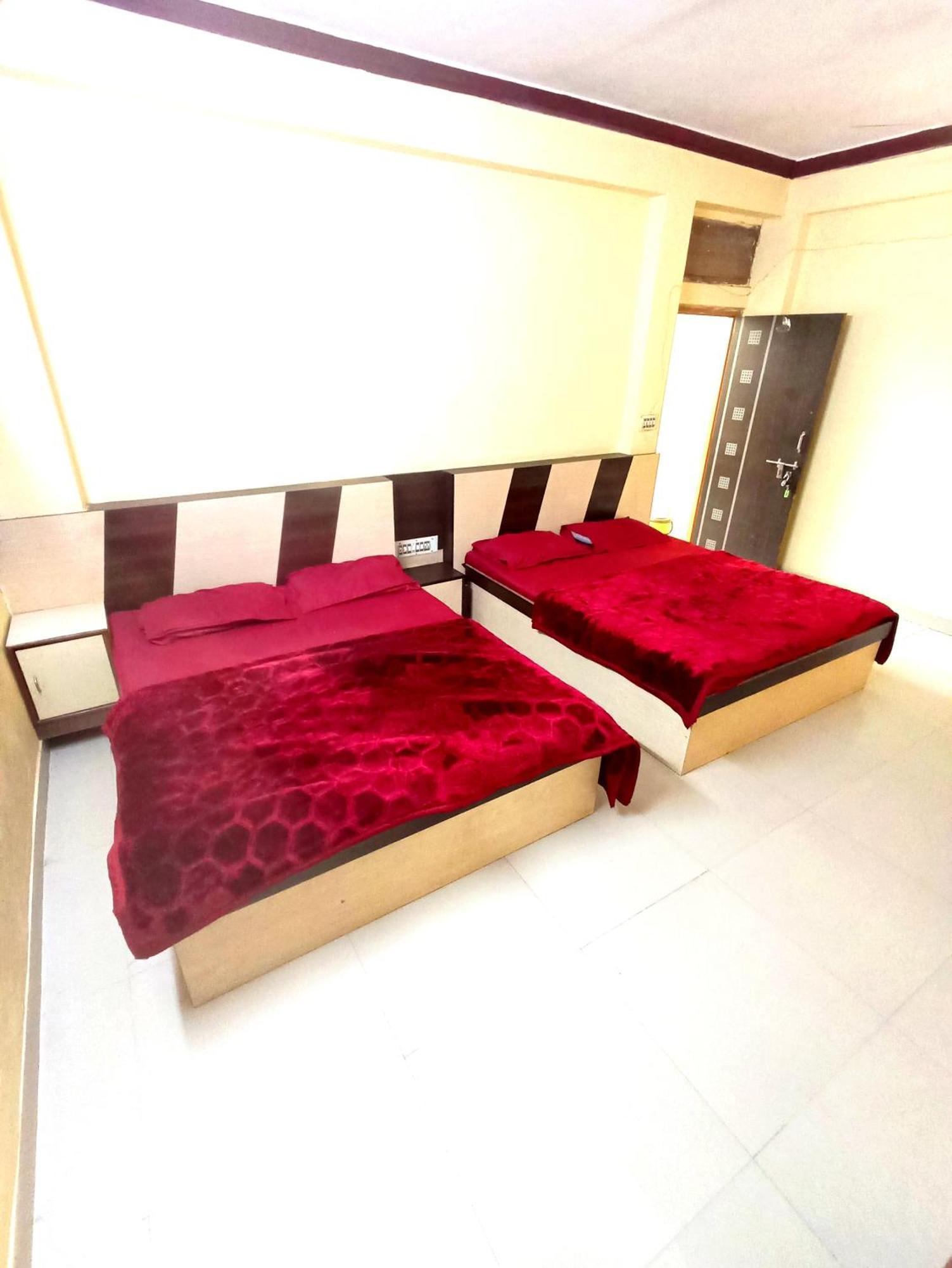 Hotel Shreeji Arpan Nāthdwāra Exterior foto